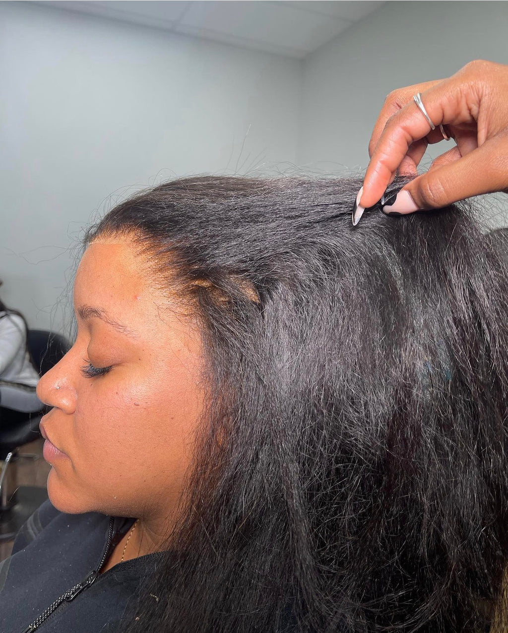 Lace Bully Melting Spray